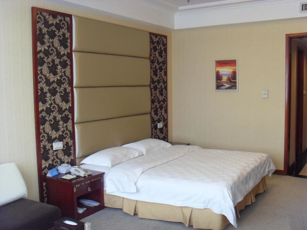 Linyi  Yijing Holiday Hotel Yimeng Road מראה חיצוני תמונה