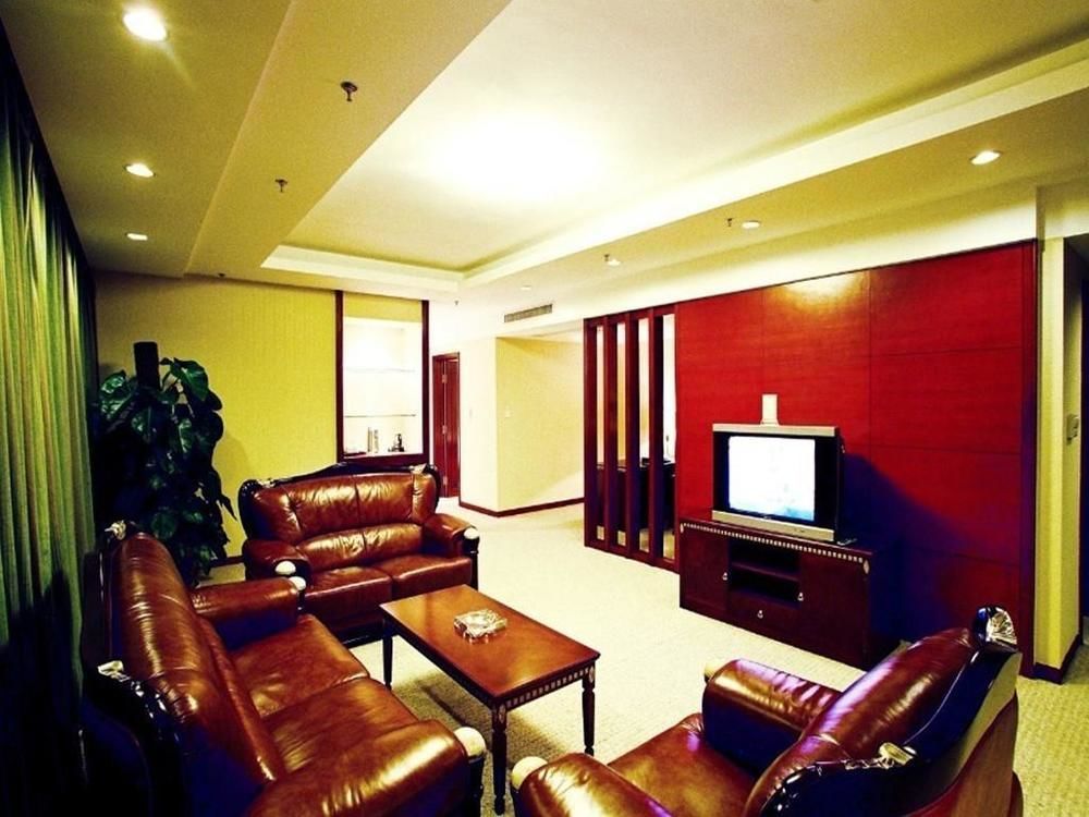 Linyi  Yijing Holiday Hotel Yimeng Road מראה חיצוני תמונה