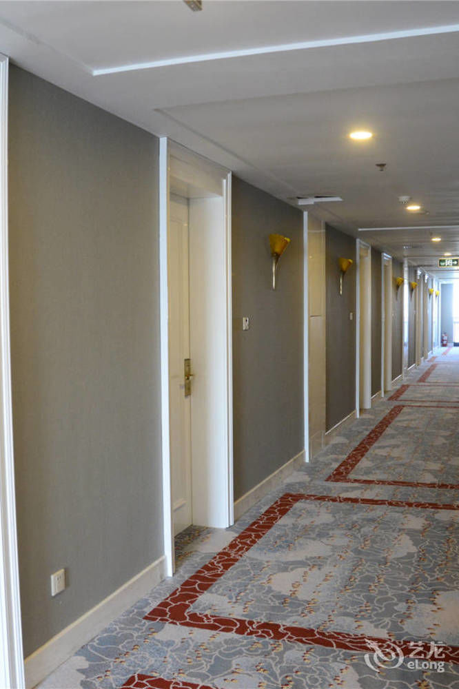 Linyi  Yijing Holiday Hotel Yimeng Road מראה חיצוני תמונה