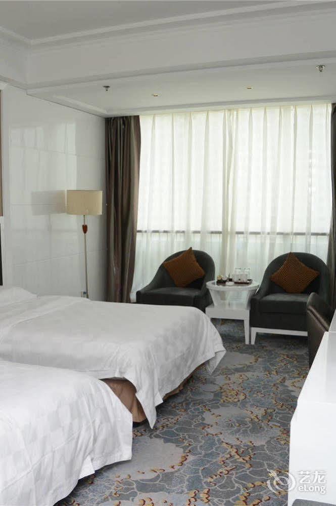 Linyi  Yijing Holiday Hotel Yimeng Road מראה חיצוני תמונה