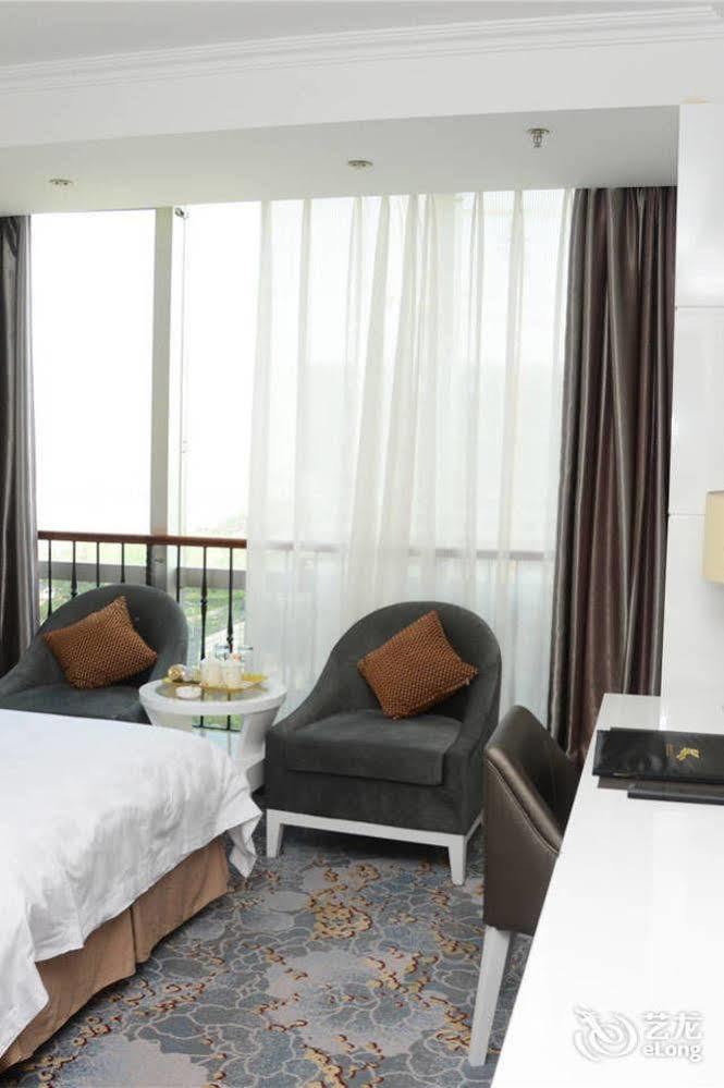 Linyi  Yijing Holiday Hotel Yimeng Road מראה חיצוני תמונה