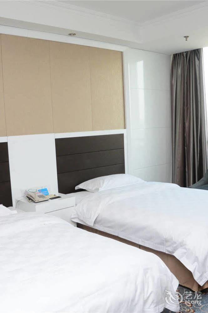 Linyi  Yijing Holiday Hotel Yimeng Road מראה חיצוני תמונה